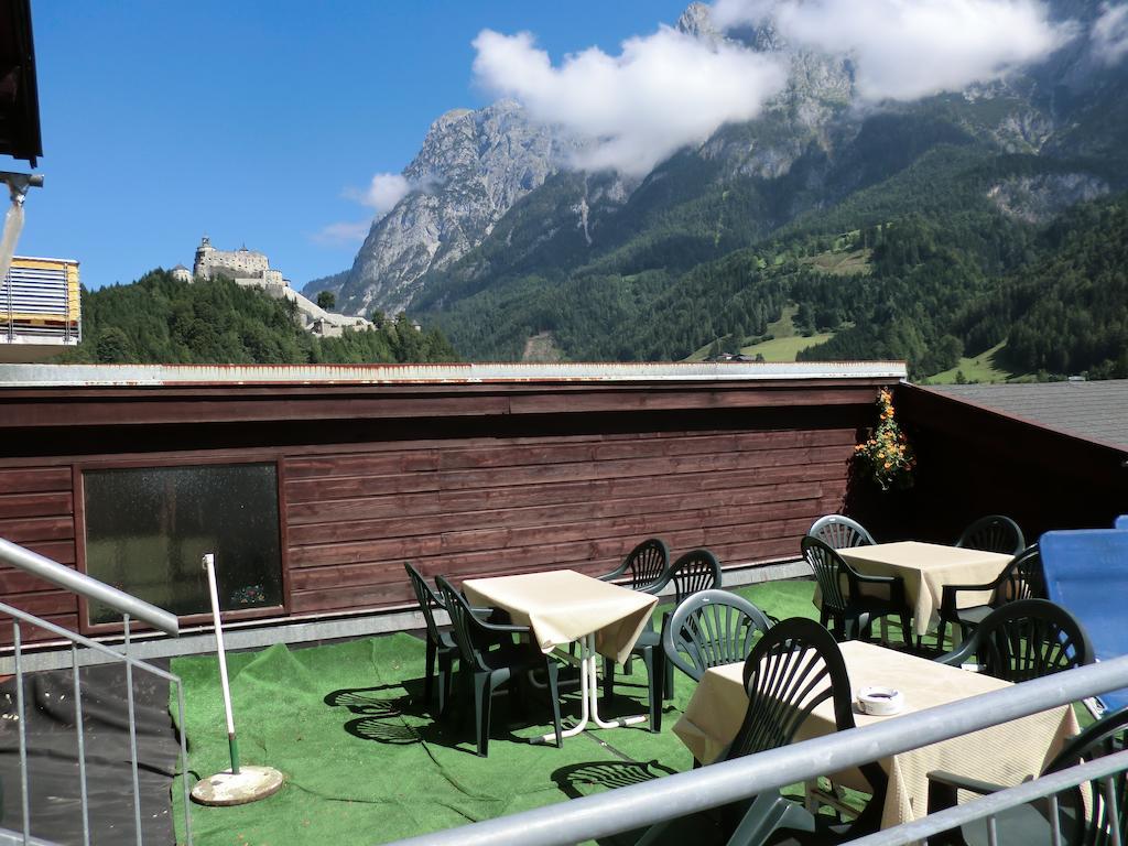 Weisses Roessl Werfen Hotel Exterior photo