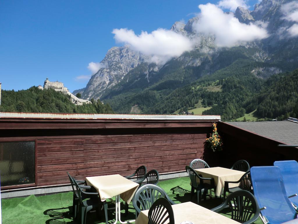 Weisses Roessl Werfen Hotel Exterior photo