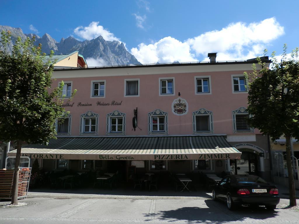 Weisses Roessl Werfen Hotel Exterior photo
